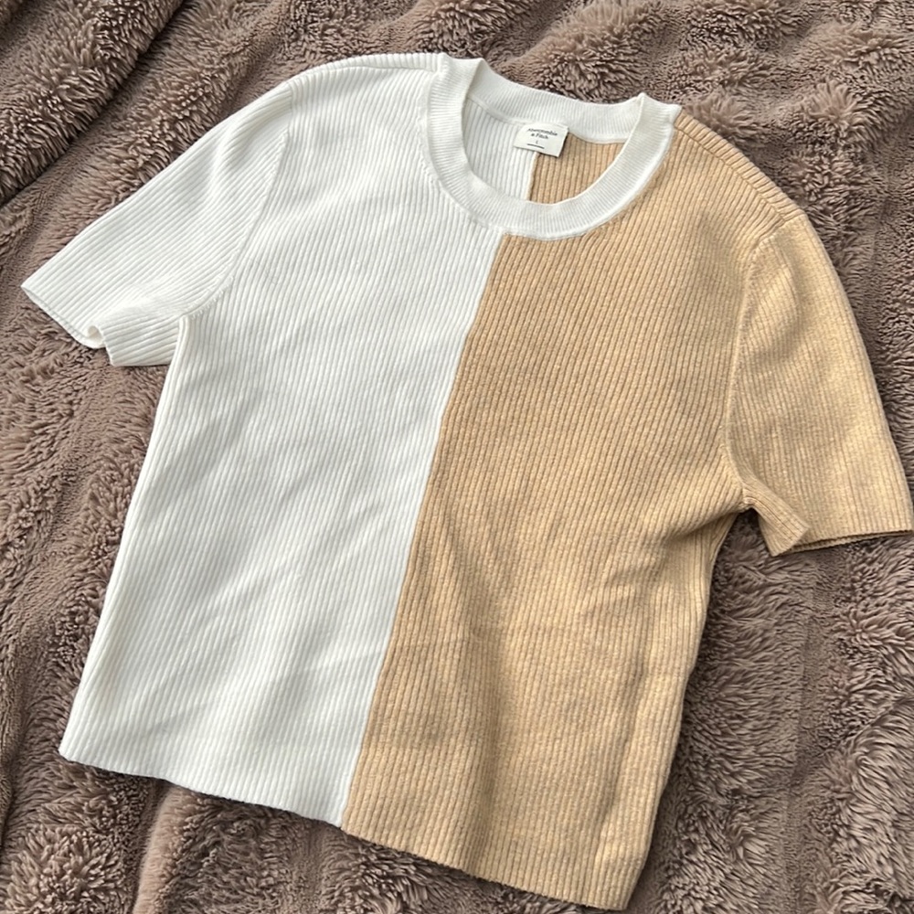 Abercrombie Top🤍